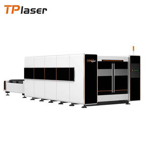 Machine de découpe laser à fibre 4kw <span class=keywords><strong>Smartline</strong></span> 3015 avec salle blanche et table d'échange de navettes pour une découpe de pièces efficace - Product Image 1