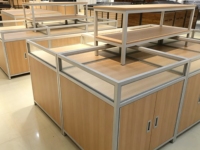 Table de présentation modulaire pour la vente au détail, étagère en métal pour supermarché, étagère pour magasin de proximité, pour la présentation de parfums, de bijoux et de chaussures