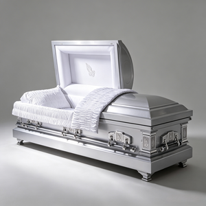 Cofano Funebre in Metallo Argentato con Interni Bianchi e Ricamo Angelo, Stile Americano, in Acciaio Inossidabile per <span class=keywords><strong>Onoranze</strong></span> <span class=keywords><strong>Funebri</strong></span> - Product Image 1