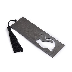 ที่คั่นหนังสือโลหะรูปแมวดำทรงสี่เหลี่ยมแบบเจาะรู คุณภาพสูง ขายส่ง ปรับแต่งได้ - Product Image 2