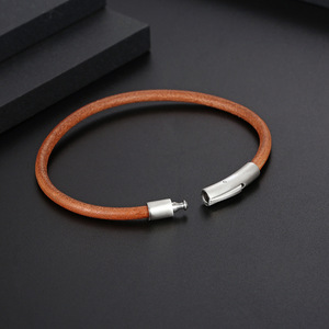 Bracelet en cuir véritable pour homme minimaliste, best-seller, avec fermoir magnétique en acier inoxydable, bracelet en cuir brun - Product Image 4