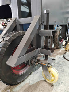 Máquina volteadora de compost tipo pórtico para la fermentación del sustrato de cultivo de hongos ostra y hongos reales - Product Image 6