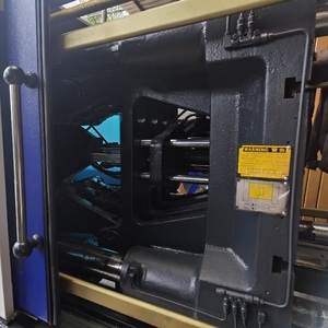 <strong>Used</strong>/Second Hand Horizontal Hybrid Injection <strong>Molding</strong> <strong>Machine</strong> with PLC and Motor Advanced Plastic Bucket - Product Image 3