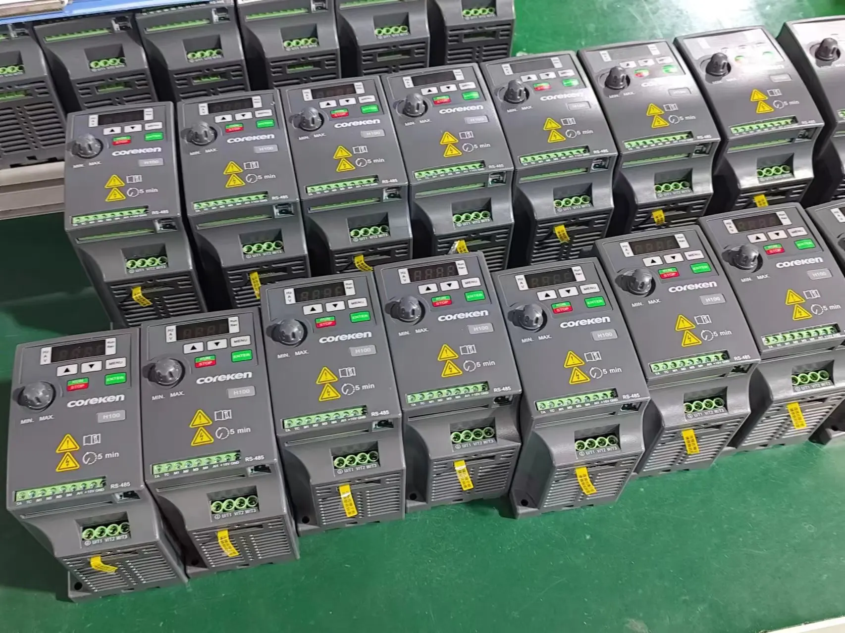 How to Choose the Best Small Inverter for Your Needs: A Complete Buying ...