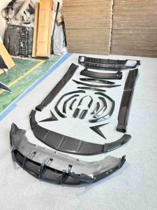 Fibra de carbono seca estilo superior labio delantero falda lateral difusor trasero alerón trasero rueda cejas Kit PARA EL Lamborghini URUS S 2024 + - Product Image 4