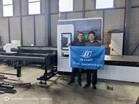 Máquina de Corte de Tubos por Láser de Fibra CNC 6028 con Dos Mandriles para Acero Estructural con Dos Años de Garantía