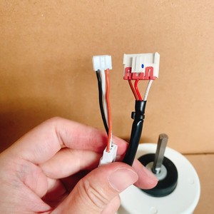 KSFD-20A มอเตอร์พัดลมเครื่องปรับอากาศ 220-230V 26W 4 เสา ชิ้นส่วนทดแทนยูนิตในร่มพลาสติก - Product Image 2