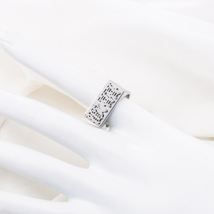 แหวนเหล็กไทเทเนียมสำหรับผู้ชายพร้อมตัวอักษรจีนออกแบบตัวอักษรฮิปฮอปสไตล์พังก์แฟชั่นเครื่องประดับของขวัญพร้อมสต็อก - Product Image 4