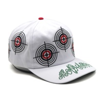 Les chapeaux luxueux de baseball de casquettes de coton de 5 panneaux avec le logo brodé fait sur commande couvrent tout le chapeau