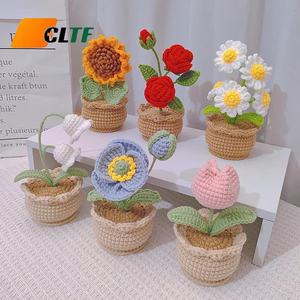 CLTF Mini pot de fleur fait à la main Crochet marguerite tournesol tulipe Rose coquelicot muguet Pot de fleur parfait <span class=keywords><strong>pour</strong></span> les cadeaux et la décoration - Product Image 1