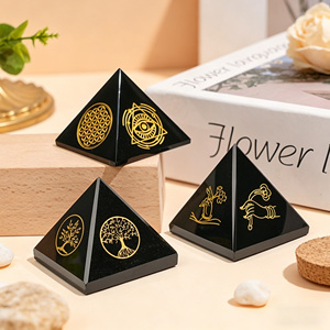 <span class=keywords><strong>Pyramide</strong></span> d'Orgone en Obsidienne Naturelle Gravée <span class=keywords><strong>avec</strong></span> Symbole, pour Guérison par les Cristaux, Méditation Reiki et Décoration Intérieure (Vente en Gros) - Product Image 1