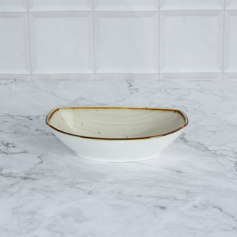 Assiette profonde 7"