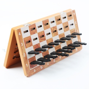 Usine directe <span class=keywords><strong>nouveau</strong></span> jouet de <span class=keywords><strong>jeu</strong></span> de société de bataille pour enfants pliable en bois insérer échiquier éducation précoce échiquier - Product Image 1