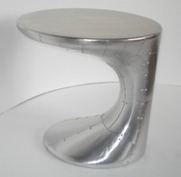 Table basse en aluminium de style loft industriel rétro aviateur de luxe avec chaise pour le salon