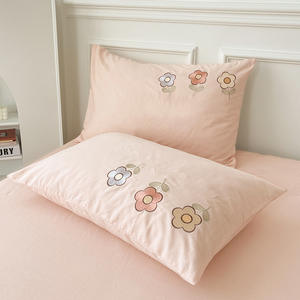 Set di Biancheria da Letto per Bambini di Lusso Personalizzato di Alta Qualità Stile Moderno Copripiumino per Bambini Motivo Patchwork Tessuto - Product Image 2
