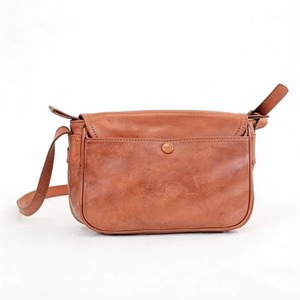 Bolso de hombro de cuero suave para mujer, de proveedor indio, con un aspecto elegante y almacenamiento práctico, disponible a un precio razonable. - Product Image 1