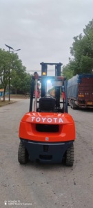 Used for Toyota 5T Diesel Engine Forklift Secondhand Internal Combustion <b>Transporting</b> Machine for Construction for Internal Work - Product Image 2