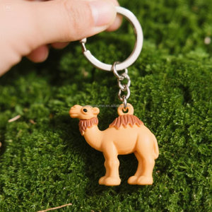 Phim Hoạt Hình Động Vật Thiết Kế Nhựa Lạc Đà <span class=keywords><strong>Keychain</strong></span> May Mắn Người Đàn Ông Và Phụ Nữ Ba Lô Mặt Dây Chuyền Bán Buôn Vài Món Quà <span class=keywords><strong>Keychain</strong></span> - Product Image 4