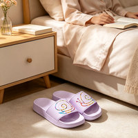 Chaussons décontractés imperméables pour femmes avec imprimé personnages de dessins animés colorés, pour intérieur, bord de mer, usage quotidien, vente en gros