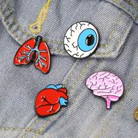 Groothandel Metal Cartoon Pins Schattige Anatomische Hart Emaille Pins Medische Anatomie Broche Hart Neurologie Pins voor Arts en Verpleegkundige
