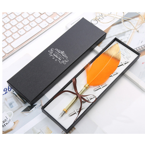 <span class=keywords><strong>Plume</strong></span> de dinde bleue teinte écologiquement pour <span class=keywords><strong>calligraphie</strong></span>, stylo-<span class=keywords><strong>plume</strong></span>, écriture, signature, cadeau, mariage, fête prénuptiale, vente en gros - Product Image 3