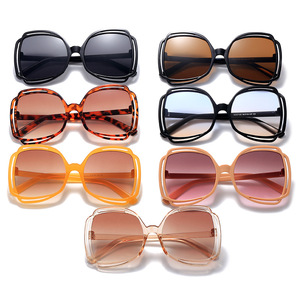 <span class=keywords><strong>Nouvelle</strong></span> mode grand cadre surdimensionné lunettes de soleil femmes Y2k ajouré conception marron lentille lunettes de soleil <span class=keywords><strong>2022</strong></span> concepteur de luxe lunettes de soleil hommes - Product Image 6