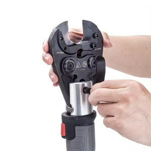 Outil hydraulique portable mini PZ-300C alimenté par batterie pour le sertissage et la coupe de câbles - Product Image 6