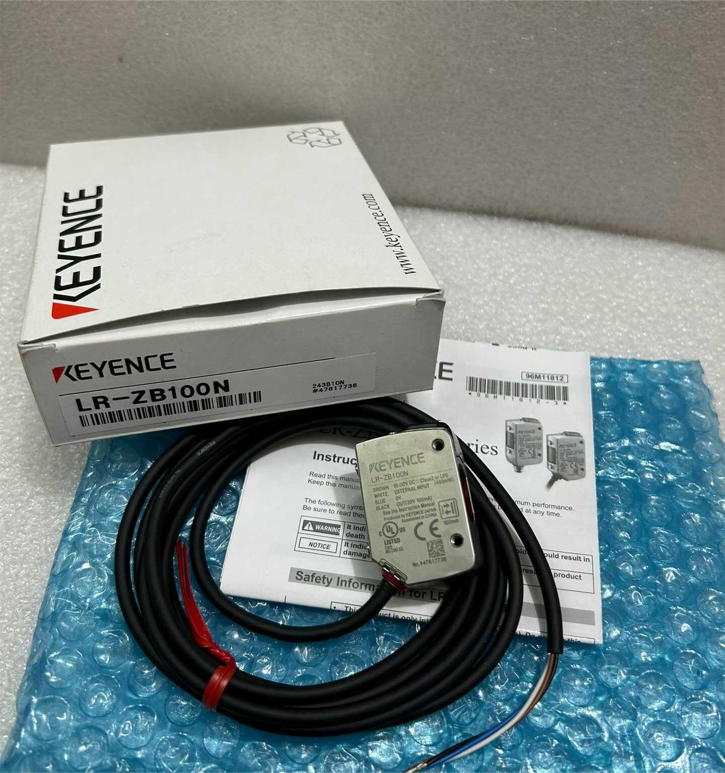 Rectangular w/ cable Type, 100 mm - LR-ZB100N | KEYENCE
