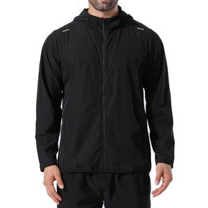 เสื้อแจ็คเก็ตกันน้ำแบบนิ่มสำหรับวิ่ง ดีไซน์ OEM รุ่น NewStyle น้ำหนักเบา เหมาะสำหรับออกกำลังกายและฝึกซ้อมฟุตบอล  รับผลิตตามแบบ - Product Image 1