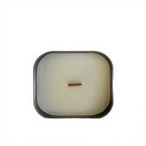 Bougie blanche parfumée à la vanille en cire de soja premium 35g, boîte cadeau en métal, logo personnalisé, cadeaux promotionnels CD002 Halloween Noël 60 - Product Image 4