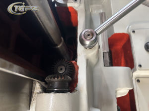 Fresadora Vertical de Tipo Rodilla de Alta Resistencia PENGZHENG X5040, Manual de Precisión para Fresado y Taladrado de Metal y Madera - Product Image 5