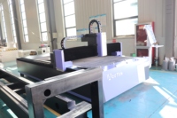 Machine de découpe laser à fibre de haute précision, bon marché, facile à utiliser, 1,5*3,0m, 1,5kw, 2kw, 3kw pour tous les métaux avec une haute précision de 0-8mm