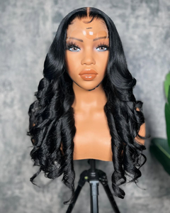 Parrucca Trasparente Senza Colla 13x4 con Capelli Umani Vergini Brasiliani Remy al 100% Ondulati per Donne Nere - Product Image 4