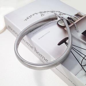 Großhandel Mode Edelstahl Schmuck 18 Karat vergoldet wasserdicht übergroße klobige elastische Schlange dicke Kette Choker Halskette - Product Image 6