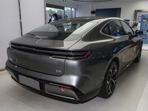 Geely Galaxy <span class=keywords><strong>E8</strong></span> haute performance, édition exclusive 610 km, berline 4 portes 5 places de taille moyenne à grande, 2026 Galaxy <span class=keywords><strong>E8</strong></span> - Product Image 2
