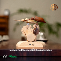 Sculpture Cinétique Automatique en Bois Faite à la Main en Forme de Dauphin, Certifiée CE RoHS, OEM ODM Personnalisée pour les Boutiques de Cadeaux de la Saint-Valentin, Vente en Gros