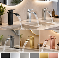 Robinet de lavabo moderne de luxe à poignée unique, à capteur sans contact, en acier inoxydable, à montage sur plan, avec design cascade pour eau chaude/froide