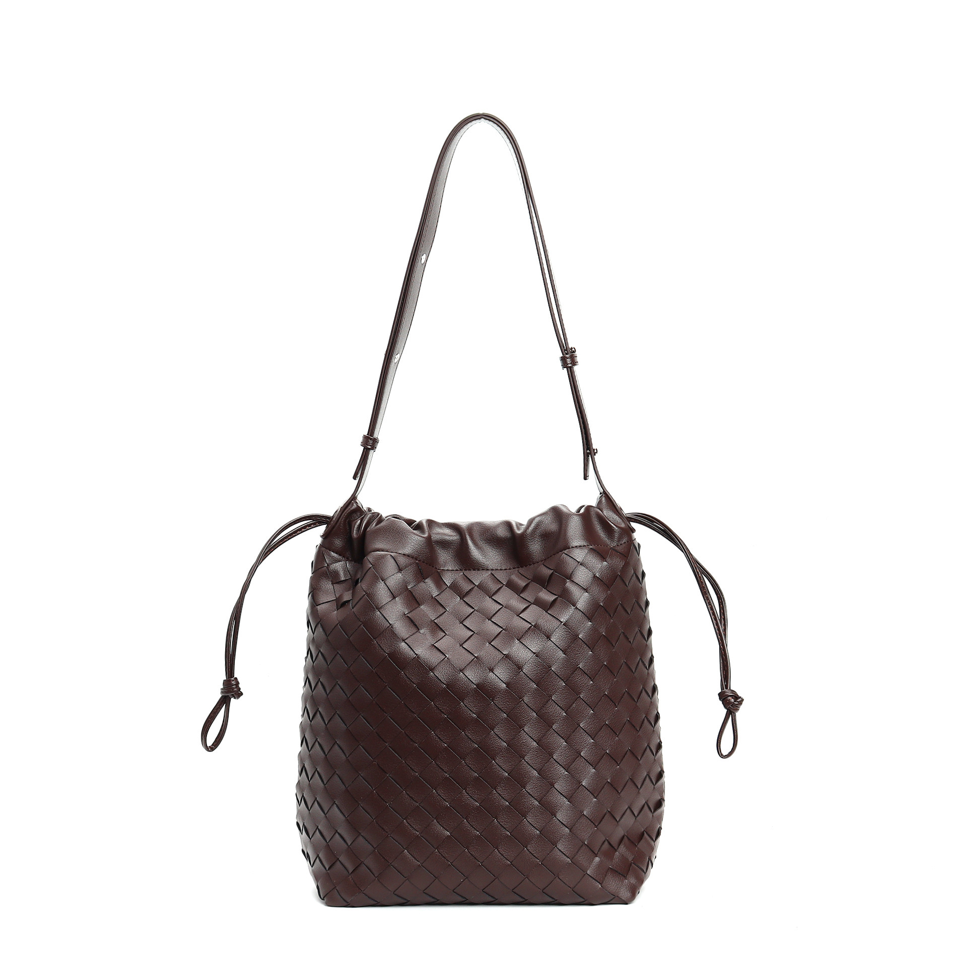 สีน้ำตาลเข้ม