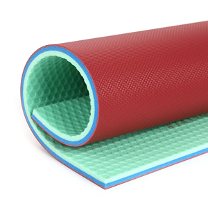 Pavimentazione Sportiva Enlio A-14170 Certificata ITTF in PVC ad Alta Densità, Spessore 7,0mm, Colore Rosso, Larghezza 1,8m, Durevole e Antiscivolo per Tavoli - Product Image 1