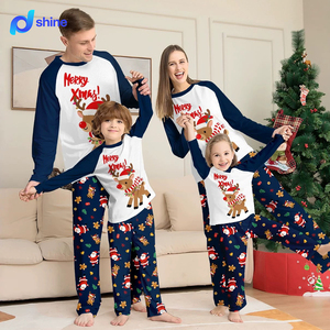 2026 Heren Slaapkledij Hot Sale Familie Matchende Kerstpyjama <span class=keywords><strong>Sets</strong></span> Rendier Fijne Kerst Geprint Dames Pyjama Set Met Hond - Product Image 1