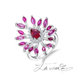 Anillo de Zafiro Blanco Sintético con Incrustaciones de Jade y Corindón Rojo de la Serie Counterattack, Joyería Vintage - Product Image 5