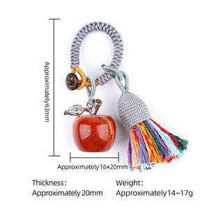 Llavero de Cristal Natural de 20mm con Colgante Tejido en Forma de Manzana, Ideal como Regalo de Nochebuena - Product Image 2