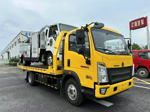 HOWO 4x2 Diesel Manuel Camion de remorquage à plateau plat 3-5 tonnes pour le dépannage routier et le démolissement - Product Image 2