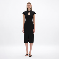 Robe midi moulante noire personnalisée pour femme, style bureau, avec découpe en goutte d'eau, col montant, manches courtes et fente avant