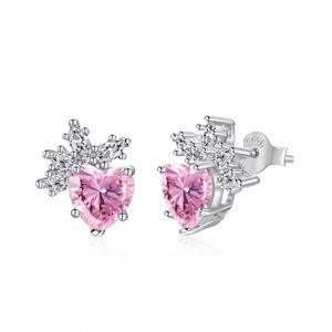 Aretes Dylam Elegantes Hipoalergénicos de Plata de Ley 925 con Baño de Rodio, Zafiro Rosa en Forma de Corazón, Circonita Cúbica 5A - Product Image 3