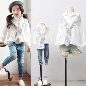 Chemises d'écolière personnalisées de haute qualité pour boutiques, en gros - Product Image 3