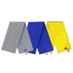 Serviette de golf en microfibre gaufrée en fibres ultrafines, personnalisée, promotionnelle, pour le baseball et le sport, avec mousqueton - Product Image 1