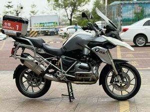 Moto d'aventure BMiW GS 1200 à essence, moteur refroidi de 1200 cm³ - Product Image 2