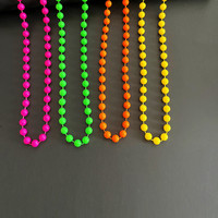 Collier et bracelet fluorescents en plastique pour fête dansante, rassemblement, décoration d'anniversaire, photo phosphorescente