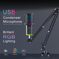 Microphone d'ordinateur de type RGB avec un bonnette anti-vent en mousse et compatible avec les smartphones pour l'enregistrement et la diffusion.